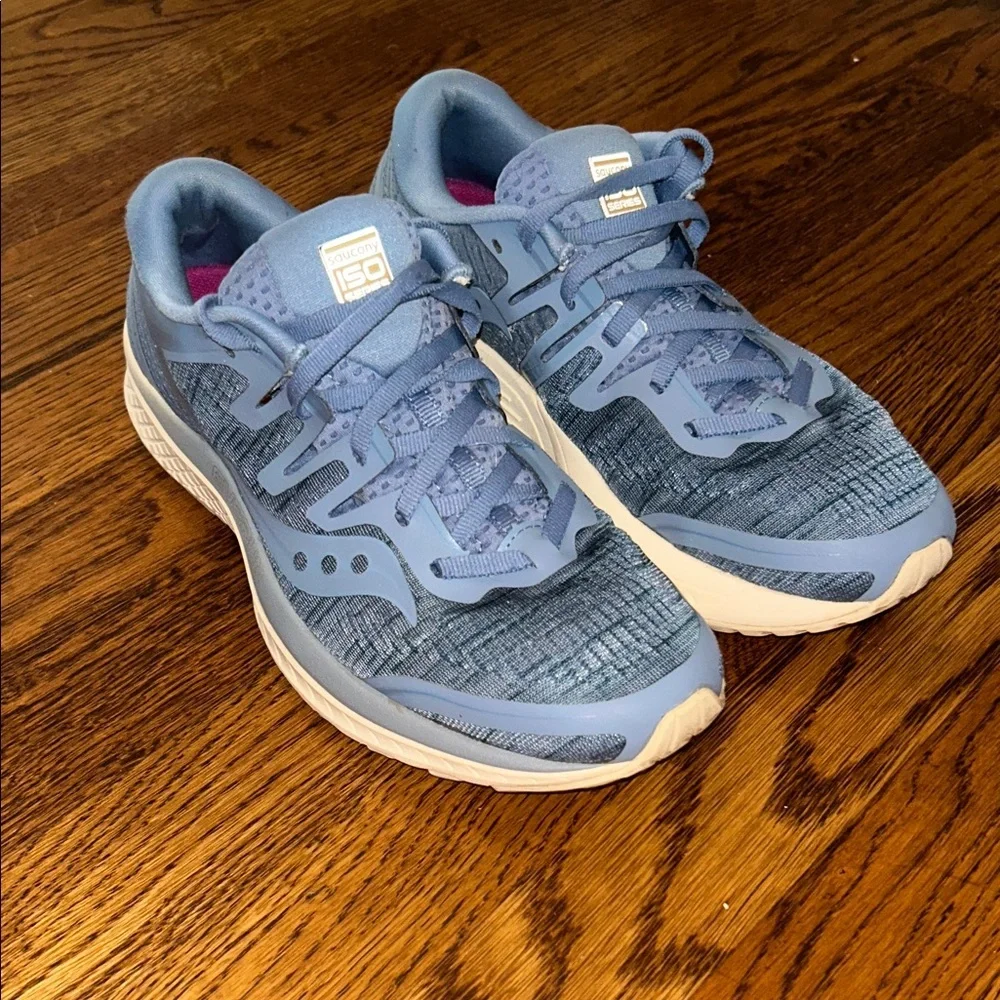Saucony Women's Sky Blue Running Sneakers Women’s Size 8 Running Sneakers Shoes